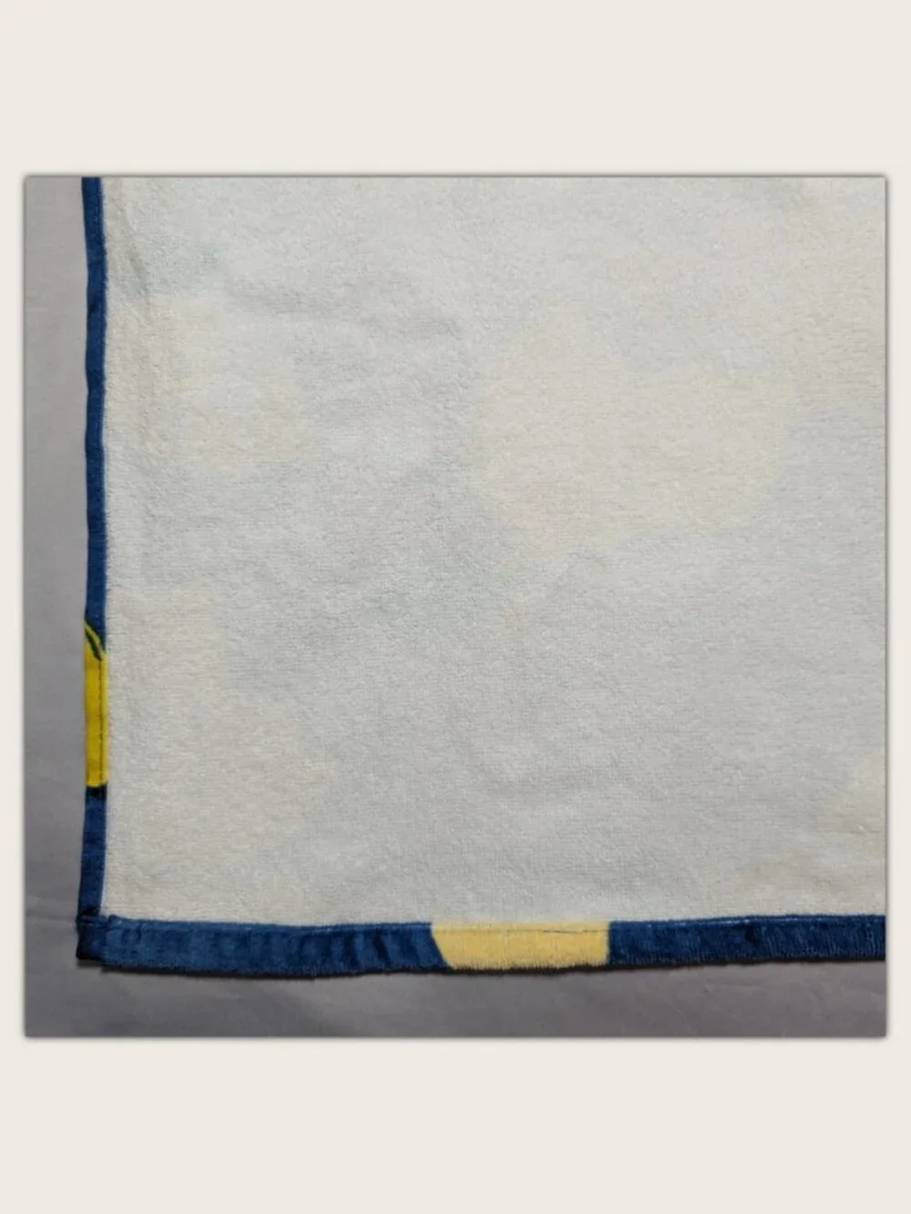 NWT Kate Spade New York Beach Towel-Yellow Lemons on Blue Background-100% Cotton
